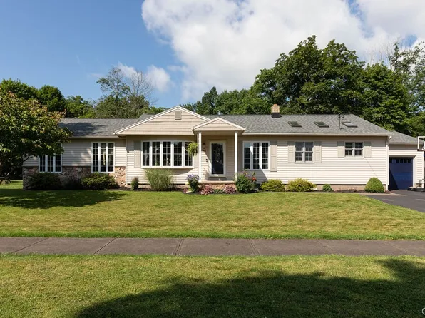 56 W 5th St S, Fulton, NY 13069