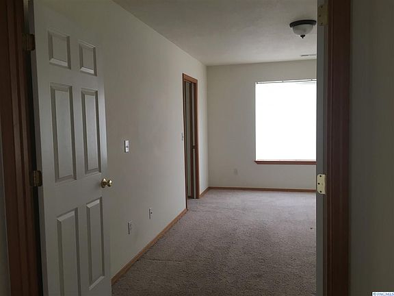 5th image of 8003 Hudson Dr