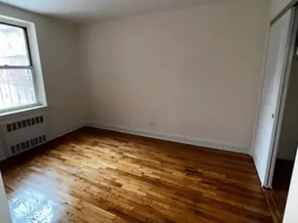 14306 Barclay Ave, Flushing, NY