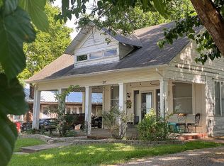 117 W Maple St, Whitewright, TX 75491