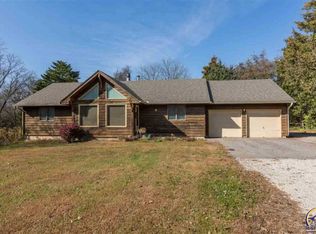 6431 NW Redwood Dr, Topeka, KS 66618