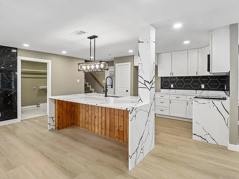 10711 Cromwell Dr — Photo 28