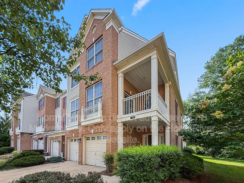3 bed, 3.0 bath, 2875 sqft, $3,650 — Photo 1