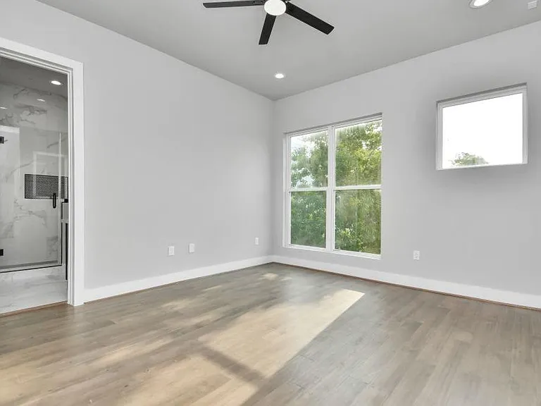 1320 Eberhard St — Photo 30