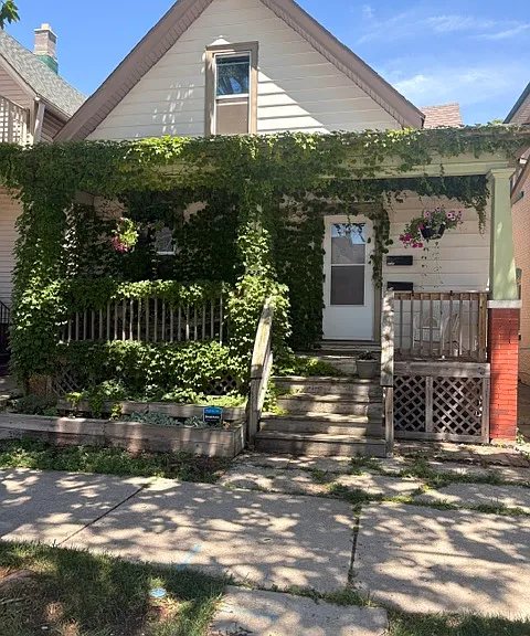 828 E Wright St #2 — Photo 1