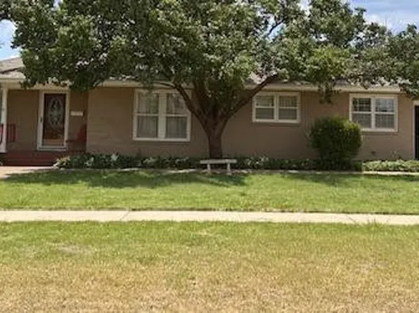 809 W Main St, Post, TX 79356