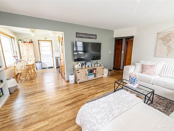 3rd image of 2516 Acorn Dr