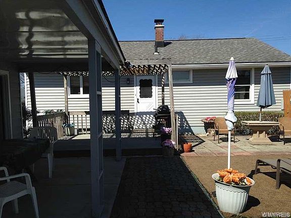 2nd image of 289 Shanley St