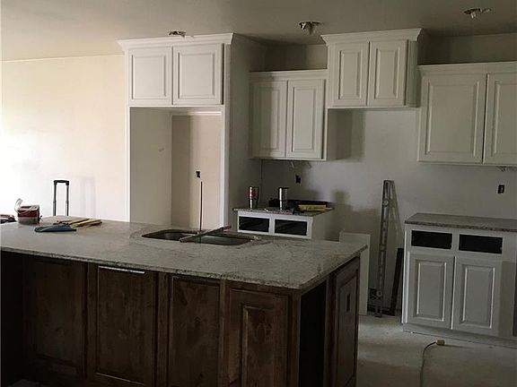 3rd image of 6607 Serpentine Dr