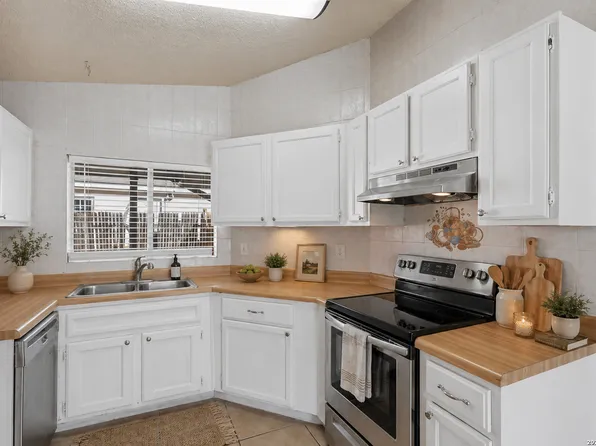 6086 Glacier Sun, San Antonio, TX 78244