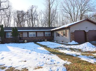 2132 Shangrai La Dr SE, Grand Rapids, MI 49508
