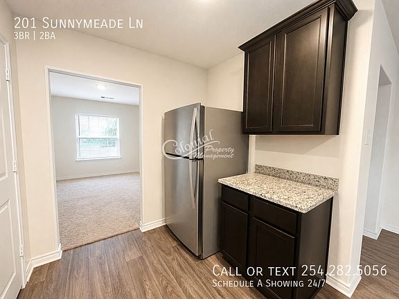 5th image of 201 Sunnymeade Ln