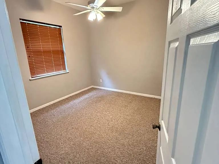 8379 SW 74th Pl — Photo 10