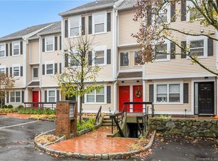 61 Highland Rd #61, Stamford, CT 06902