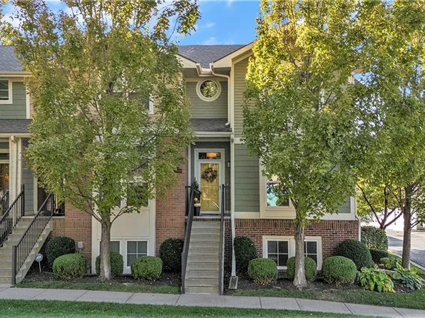 7812 Conser St, Overland Park, KS 66204