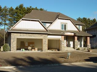 10404 Vermillion Cir NE, Blaine, MN 55449