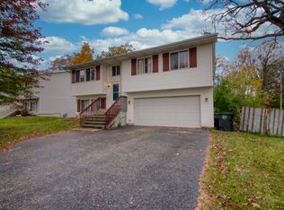 28618 106th St, Trevor, WI 53179