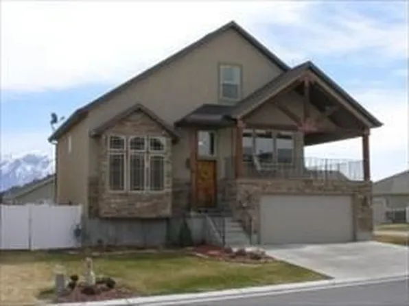 10751 Coral Dune Dr, South Jordan, UT 84095