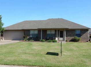 13 Preston Ln, Vilonia, AR 72173