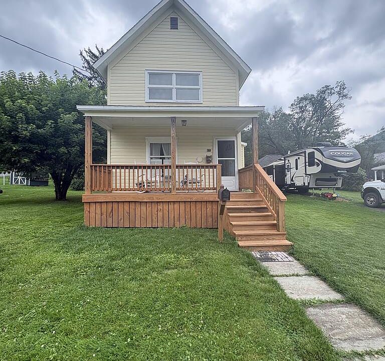 1st image of 50 Pine St