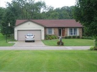 105 Sunny Slopes Dr, Bedford, IN 47421