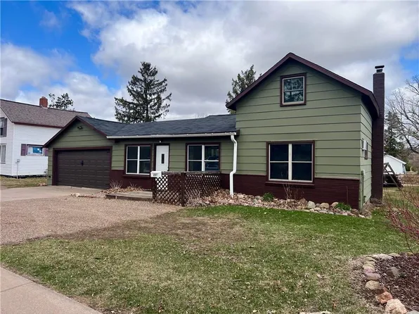 227 West Division Avenue, Barron, WI 54812