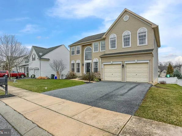 2540 Village Rd, Dover, PA 17315