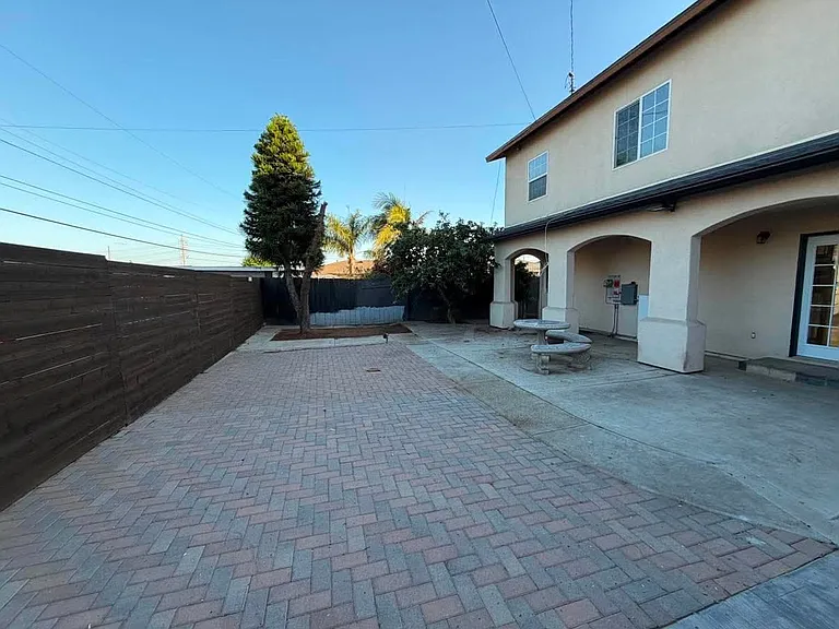 1395 Sheryl Ave — Photo 2