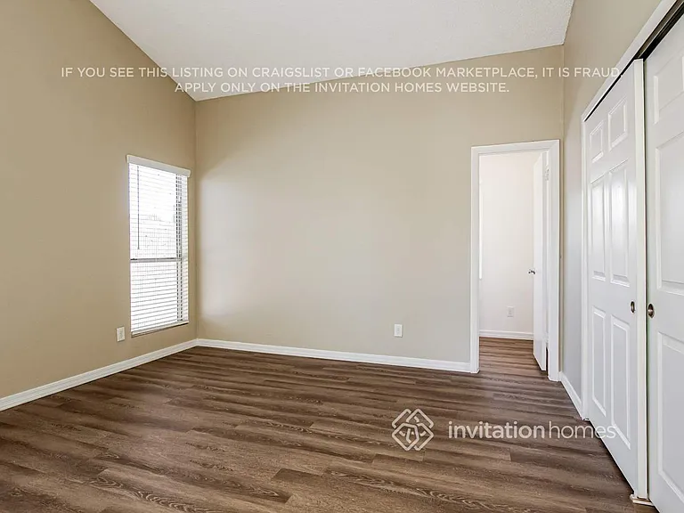 8939 W Vogel Ave — Photo 8