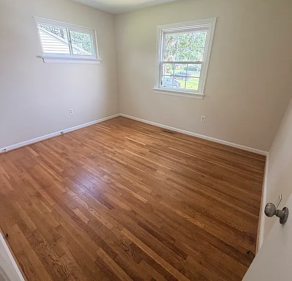 506 Mansfield Dr — Photo 8