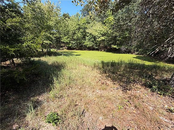 3rd image of 244 North Rd