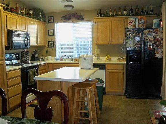 5th image of 1510 Laguna Cir