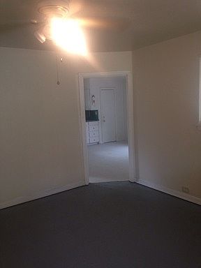2nd image of 946 Windsor Dr