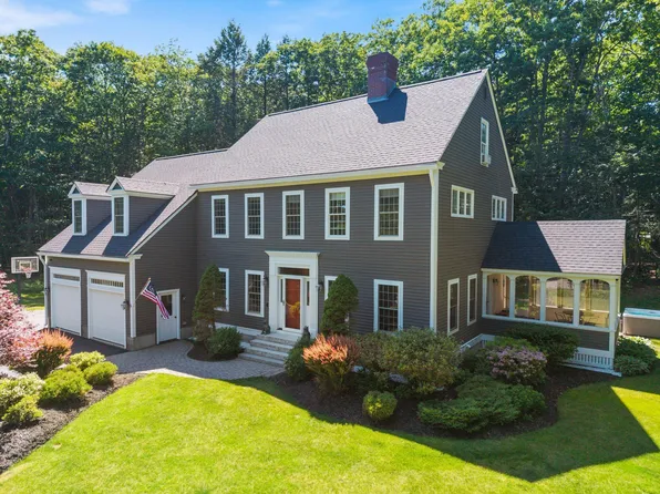 6 Thurston Lane, Falmouth, ME 04105