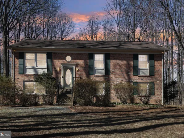 15706 Scotts Valley Dr, Haymarket, VA 20169