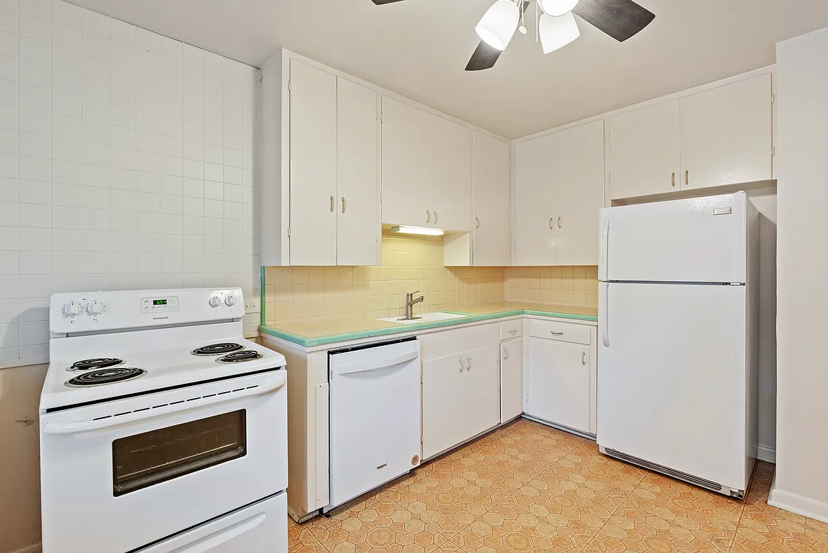 Building Photo - 417 W Gramercy Pl #2