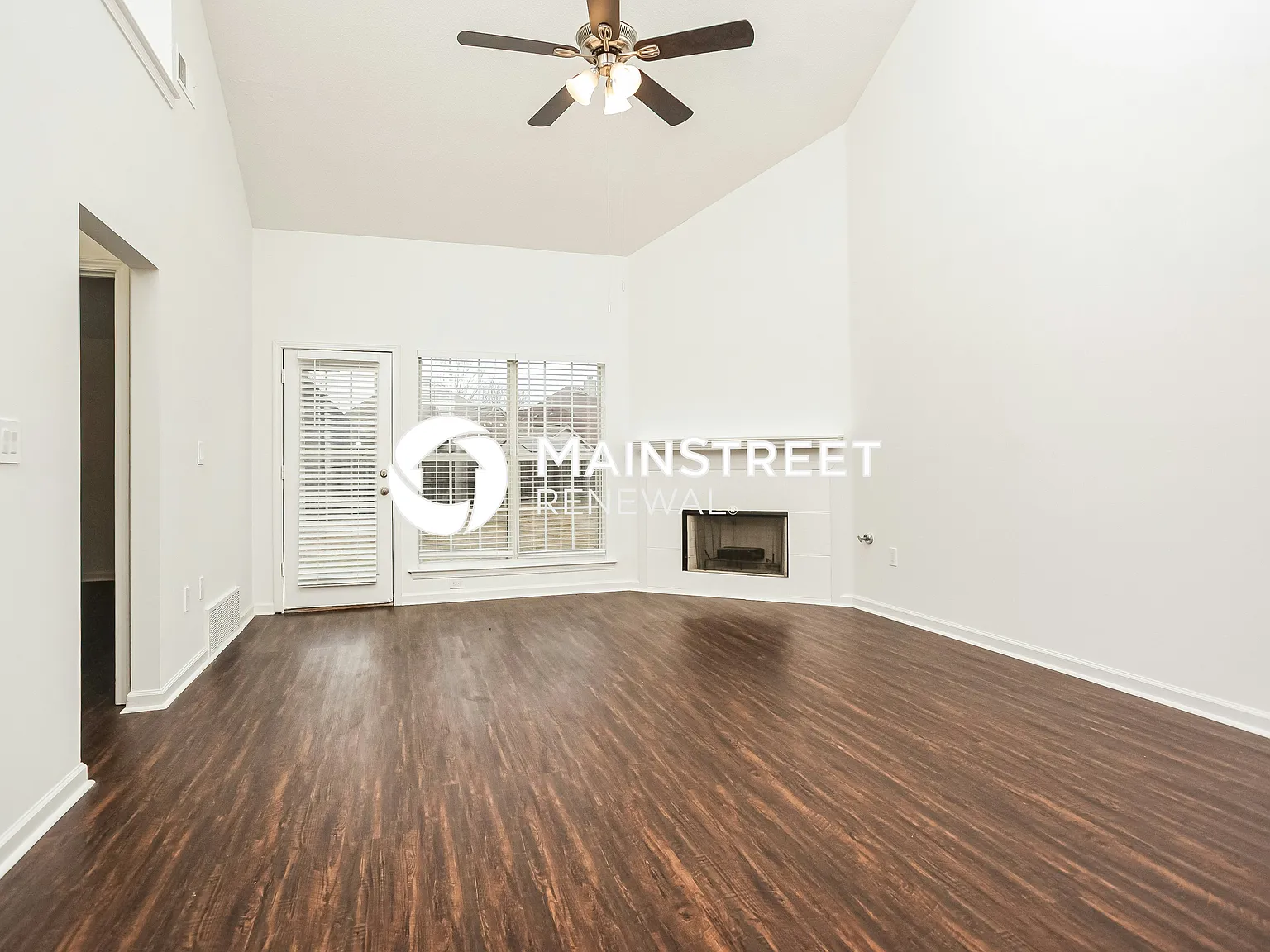 7122 Queens Crown Ct — Photo 3