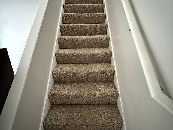 4th image of 612 Monroe St #2