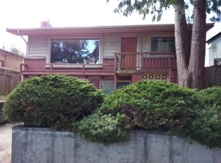 907 25th Ave S, Seattle, WA 98144