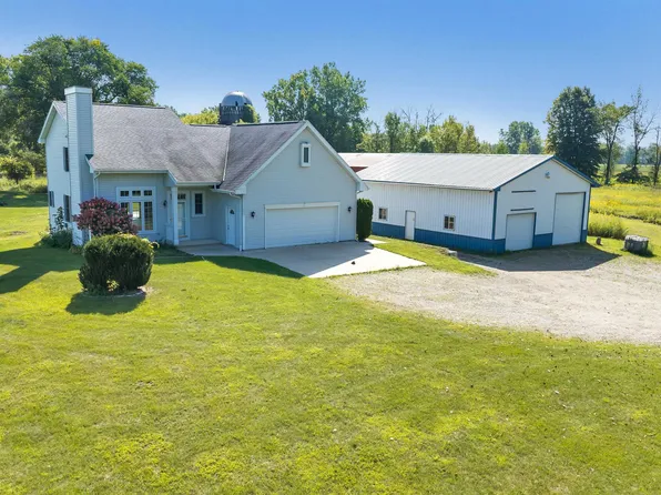 7920 Midway Rd, Lena, WI 54139