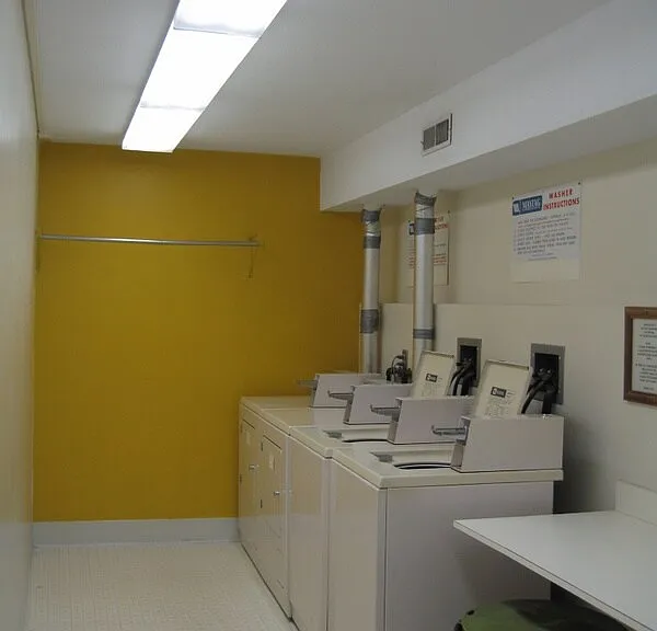 Hyannis House Apartments — Photo 9