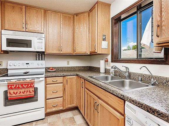 4th image of 3285 Canyon Dr Unit 53
