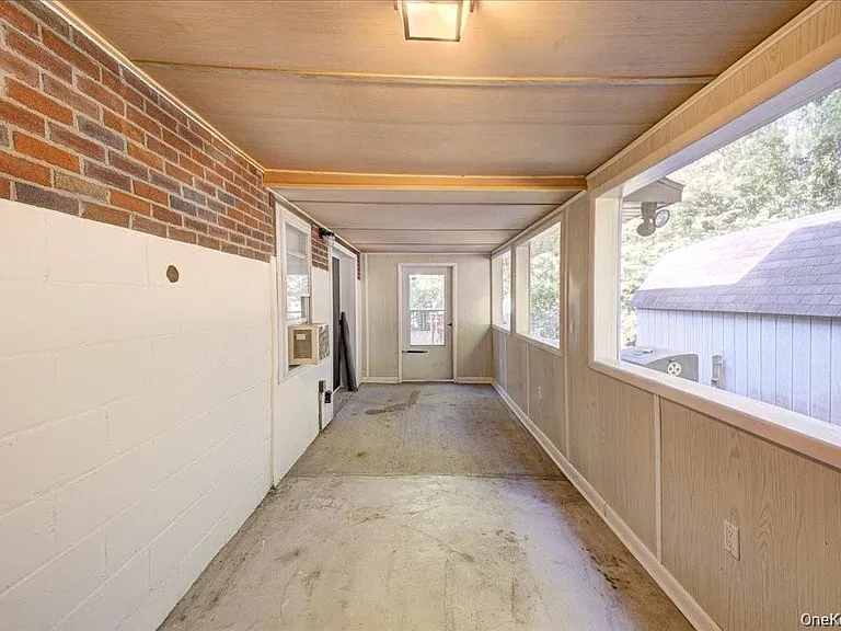 40 Summit Ave #2 — Photo 11