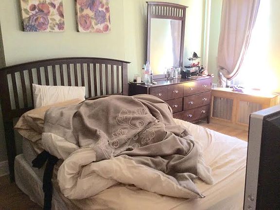 4th image of 444 E 85th St APT 1B