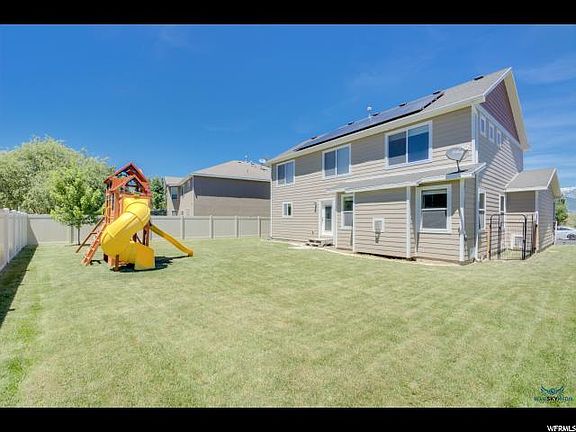 3rd image of 530 S Olive Way