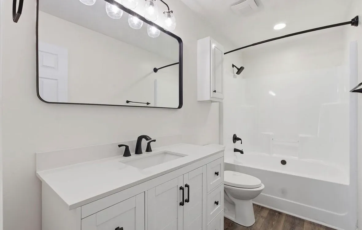 2 bed, 1100 sqft, $1,500 — Photo 4