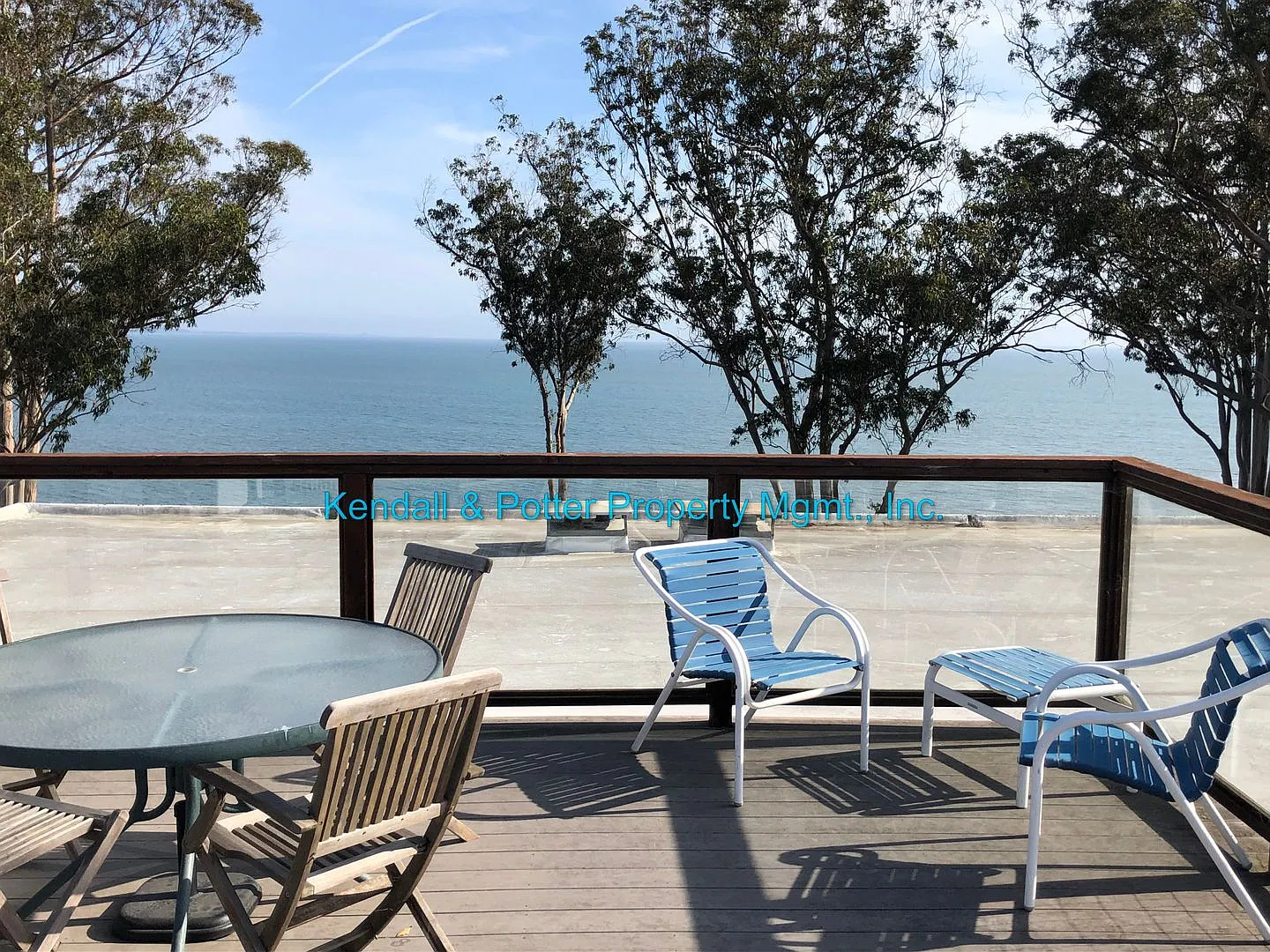 Impeccable 2BR, 1BA Capitola Condo with Ocean View — Photo 1