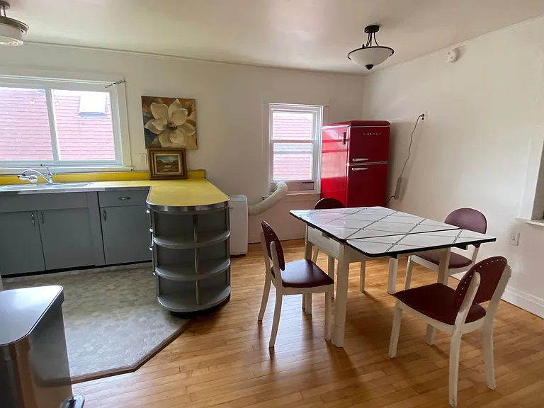 2625 N Central Park Ave — Photo 9