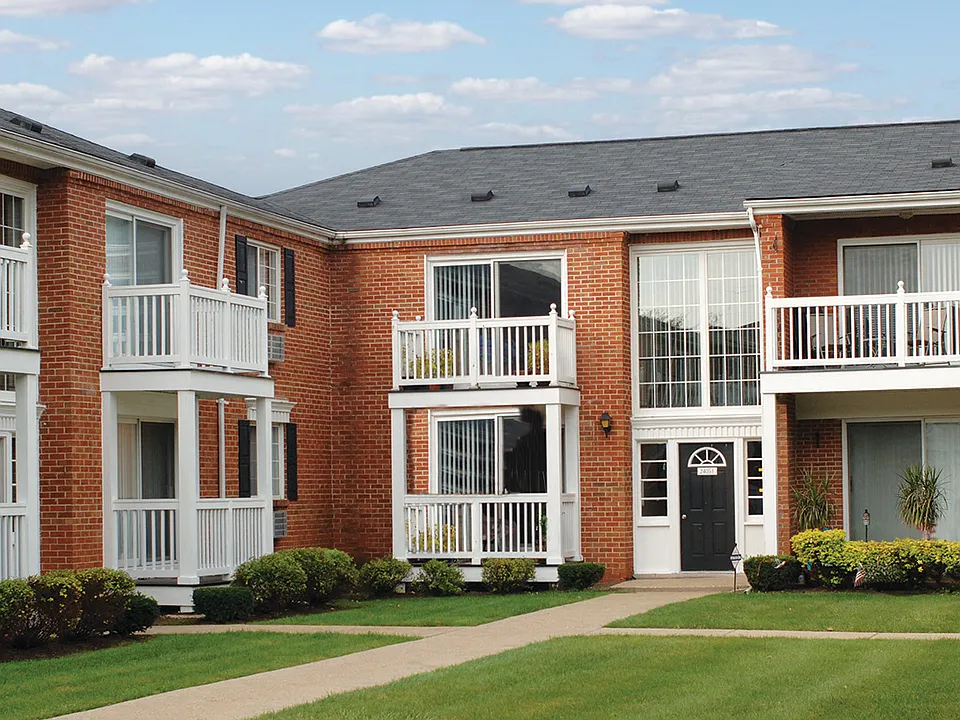 Briarwood Park Apartments