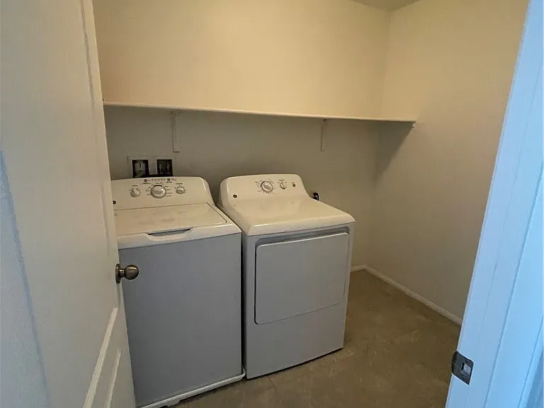 6568 Pine Hall Ave — Photo 8